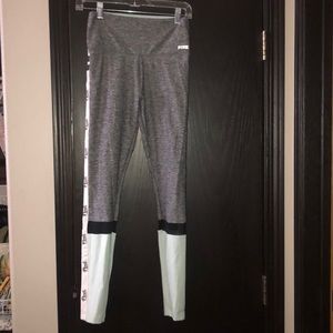 VS Pink leggings